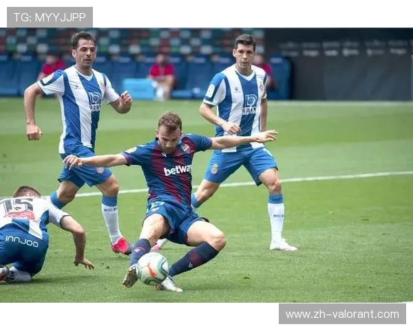 莱万特主场逼平马竞，定位球防守成亮点